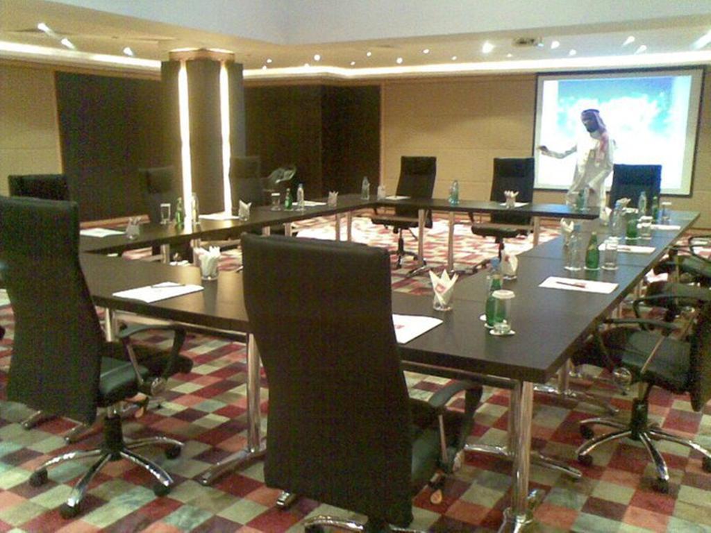 Crom Express Airport Hotel - Jeddah Exterior foto